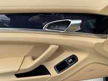 Porsche Panamera D V6 - U10963