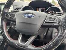 Ford Kuga TDCi ST-Line - U10968
