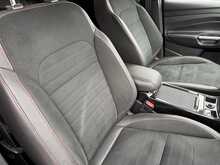 Ford Kuga TDCi ST-Line - U10968