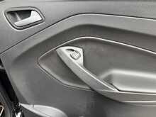 Ford Kuga TDCi ST-Line - U10968