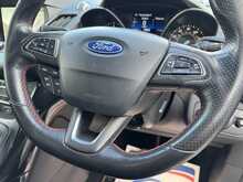 Ford Kuga TDCi ST-Line - U10968