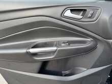 Ford Kuga TDCi ST-Line - U10968