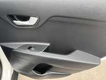 Kia Stonic CRDi 2 - U10978