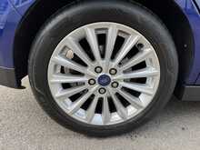 Ford C-Max TDCi Titanium - U10981