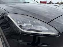 Jaguar E-PACE P250 R-Dynamic SE - U10982