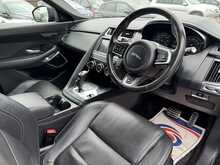 Jaguar E-PACE P250 R-Dynamic SE - U10982