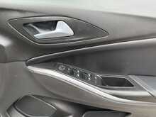 Vauxhall Grandland X Turbo SRi Nav - U10985