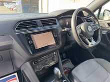 Volkswagen Tiguan Allspace TDI R-Line Tech - U10991
