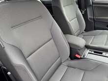 Volkswagen Golf TSI SE Nav - U10995