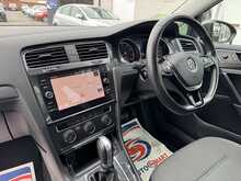 Volkswagen Golf TSI SE Nav - U10995