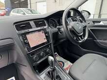 Volkswagen Golf TSI SE Nav - U10995