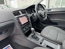 Volkswagen Golf TSI SE Nav - U10995