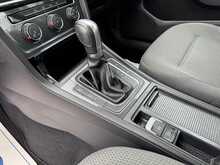 Volkswagen Golf TSI SE Nav - U10995