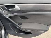 Volkswagen Golf TSI SE Nav - U10995