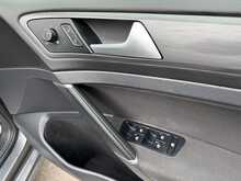 Volkswagen Golf TSI SE Nav - U10995