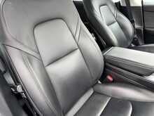 Tesla Model 3 Standard Range Plus - U10997