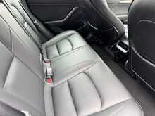 Tesla Model 3 Standard Range Plus - U10997