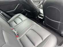 Tesla Model 3 Standard Range Plus - U10997