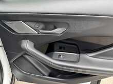 Jaguar I-PACE 400 SE - U11001