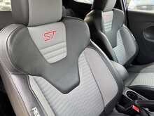 Ford Fiesta T EcoBoost ST-3 - U11004