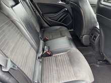 Mercedes-Benz CLA CLA180 AMG Line - U11005