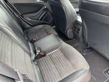 Mercedes-Benz CLA CLA180 AMG Line - U11005