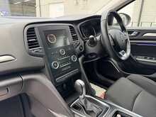 Renault Megane TCe Iconic - U11007