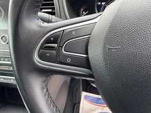Renault Megane TCe Iconic - U11007