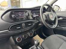 Fiat Tipo MPI Lounge - U11018