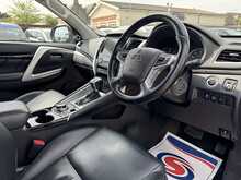 Mitsubishi Shogun Sport D 4 - U11028