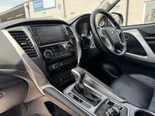 Mitsubishi Shogun Sport D 4 - U11028