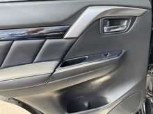 Mitsubishi Shogun Sport D 4 - U11028