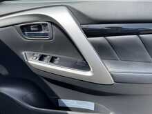 Mitsubishi Shogun Sport D 4 - U11028