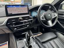 BMW 5 Series 520d MHT M Sport - U11035