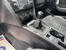 Volkswagen Passat TDI BlueMotion Tech GT - U11037