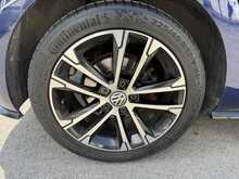 Volkswagen Golf TDI R-Line Edition - U11059