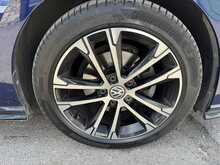 Volkswagen Golf TDI R-Line Edition - U11059