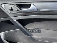 Volkswagen Golf TDI R-Line Edition - U11059