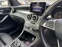 Mercedes-Benz GLC GLC250d AMG Line - U11063