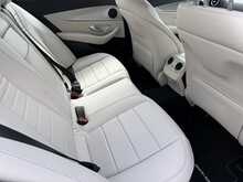 Mercedes-Benz E Class E220d SE - U11066