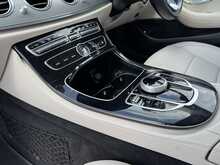 Mercedes-Benz E Class E220d SE - U11066