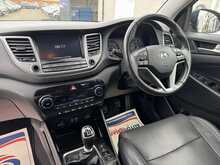 Hyundai TUCSON CRDi Premium - U11069