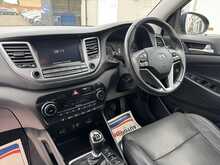 Hyundai TUCSON CRDi Premium - U11069