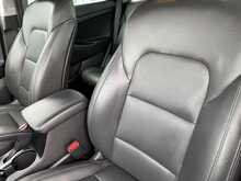 Hyundai TUCSON CRDi Premium - U11069