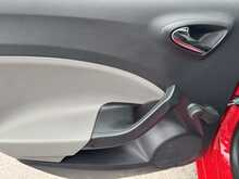 SEAT Ibiza SE - U11094