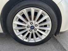 Ford C-Max T EcoBoost Titanium - U11100