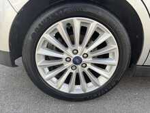 Ford C-Max T EcoBoost Titanium - U11100