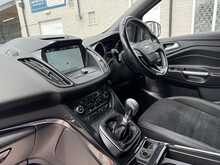 Ford Kuga TDCi EcoBlue ST-Line - U11126