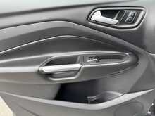 Ford Kuga TDCi EcoBlue ST-Line - U11126