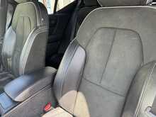 Volvo XC40 D3 R-Design - U11127